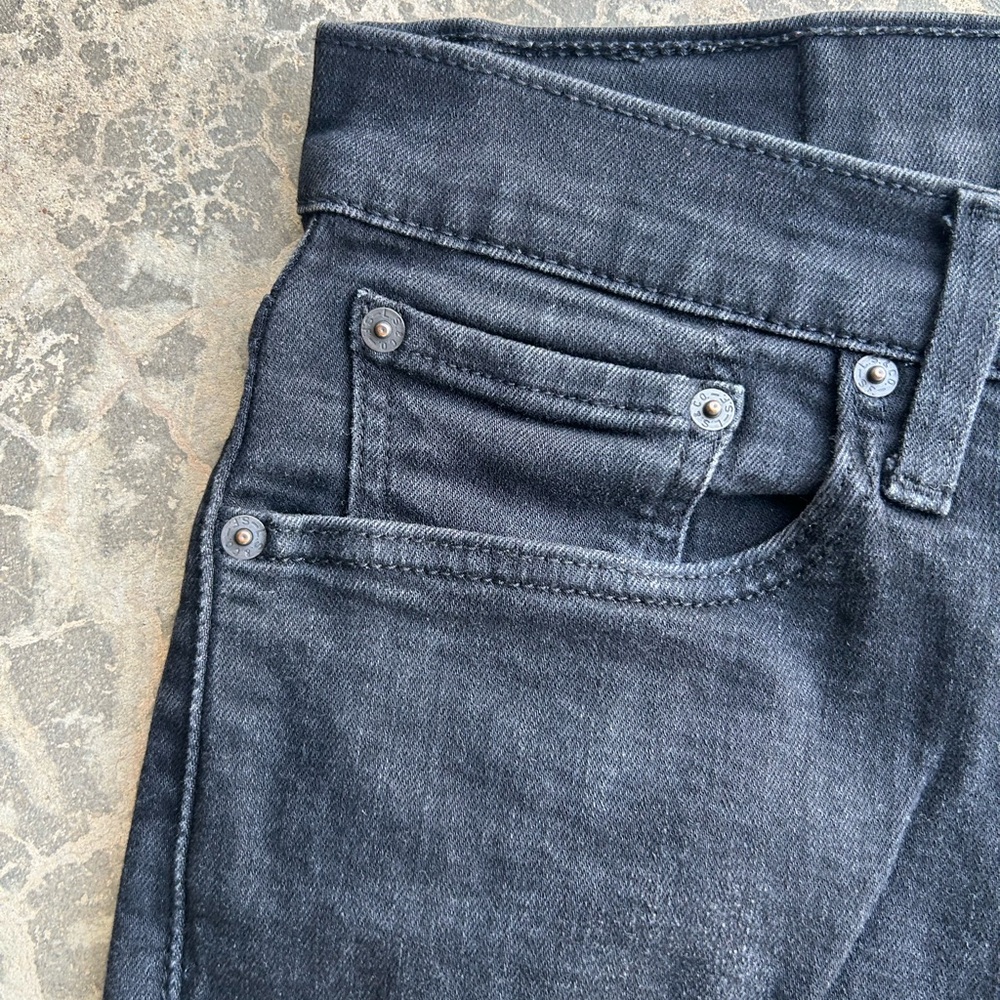 Levi’s 512 thrashed distressed jeans - Picture 5 of 10